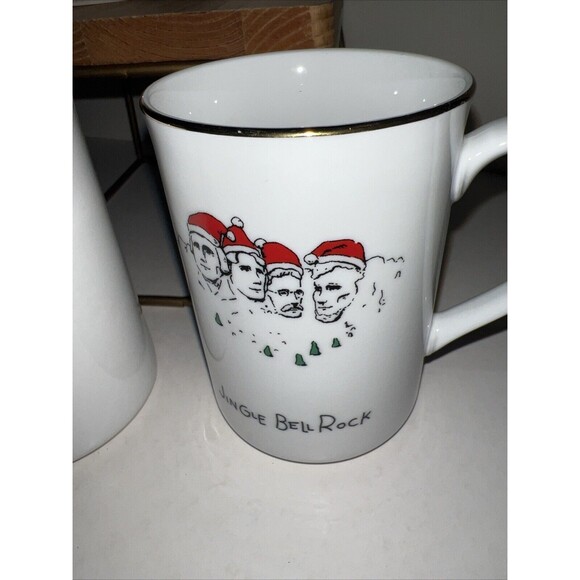 Set 4 Merry Masterpieces American First Edition Christmas Coffee Mugs 10oz - Picture 4 of 7